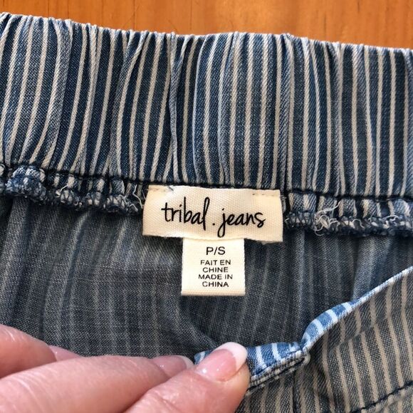 NWT Tribal. Jeans Off the Shoulder Tie Front Top - Picture 9 of 15